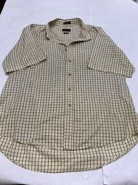 Van Heusen Men’s XL 17–17½ Plaid Short-Sleeve Button-Down Shirt